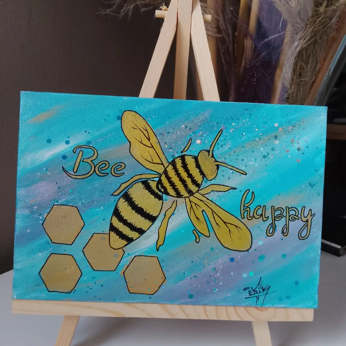 Little gold bee
