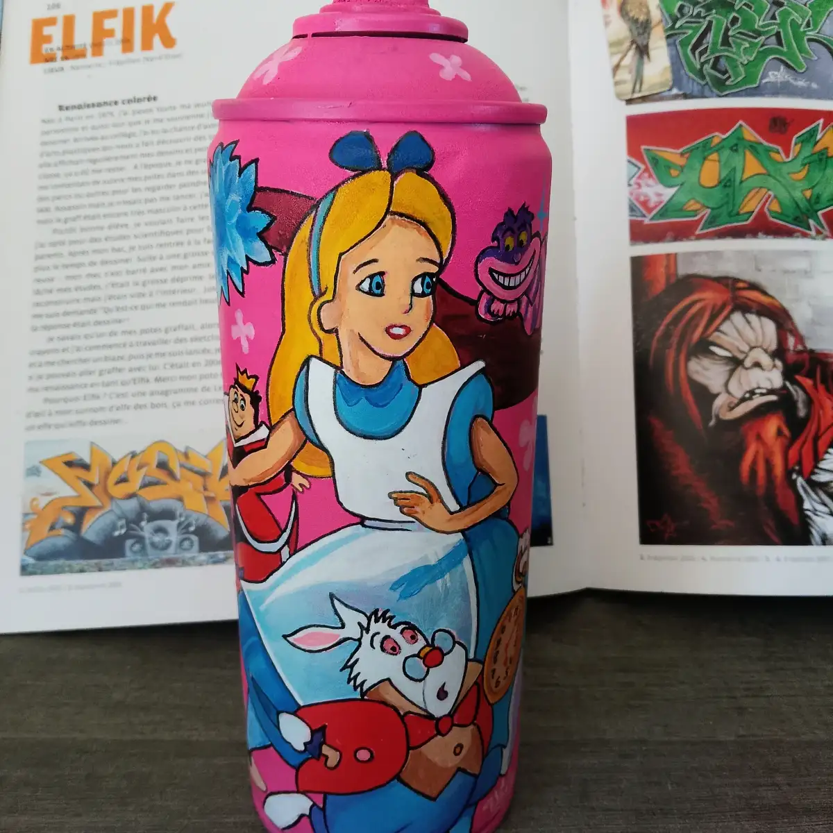 MAD CAN Urban Sculpture - Alice in Wonderland - Exemplaire unique